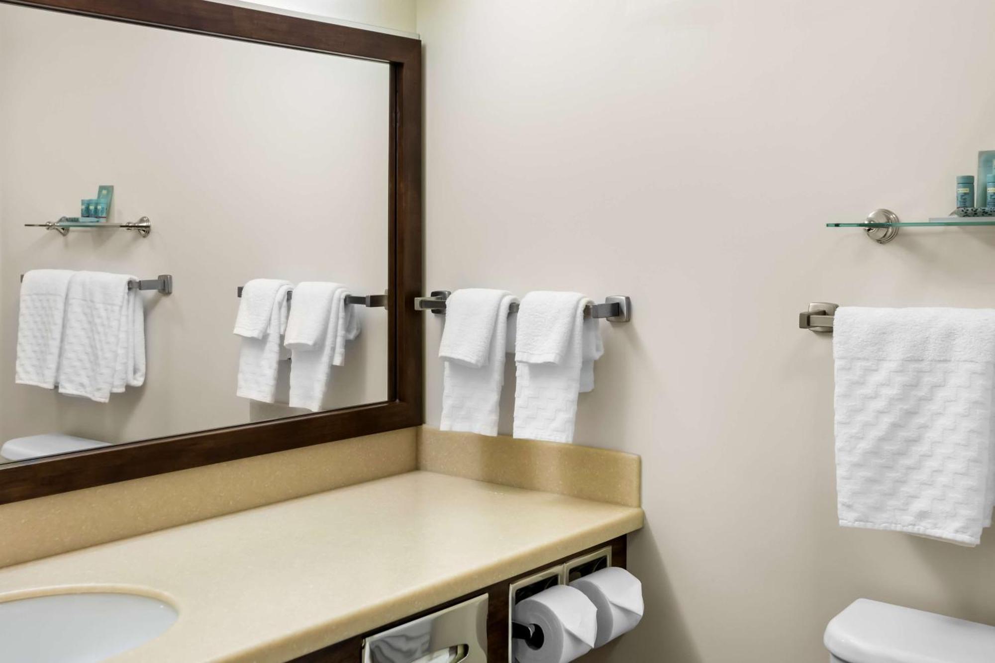Best Western Thompson Exterior foto